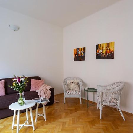 Homey Flat In Vinohrady By Prague Days Luaran gambar